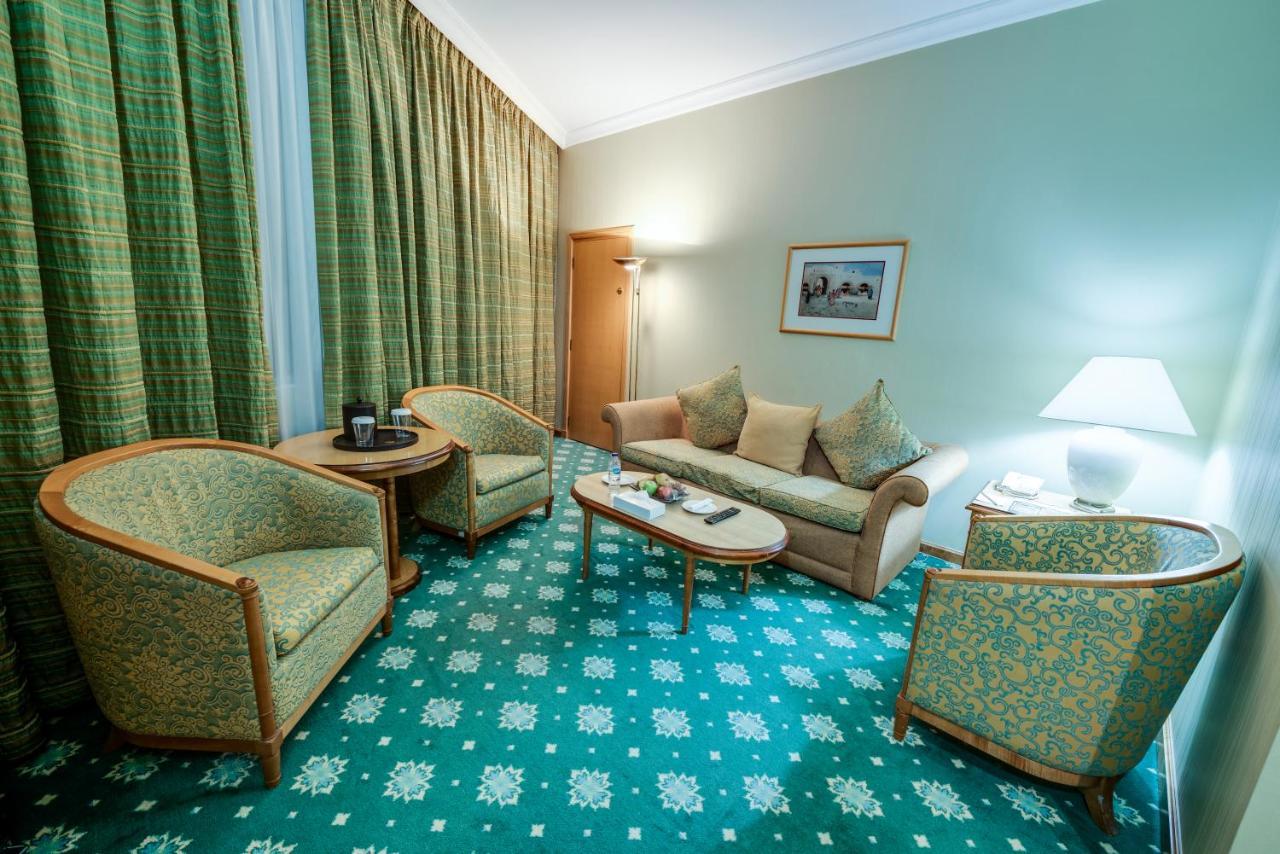 Grand Continental Hotel Abu Dabi Dış mekan fotoğraf