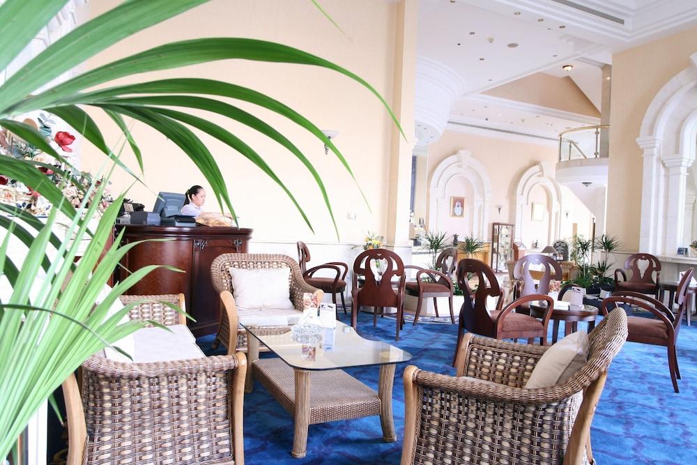 Grand Continental Hotel Abu Dabi Restoran fotoğraf